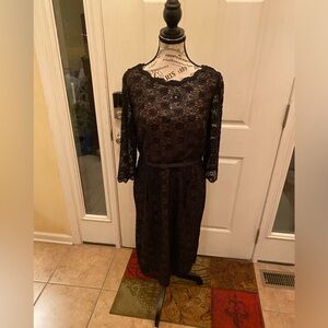 ALEX EVENINGS LACE BLACK DRESS!